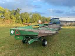 1979 John Deere 843 Image