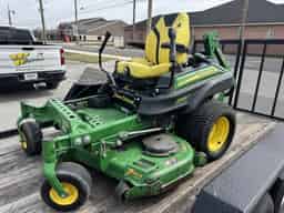 2021 John Deere Z930R Image
