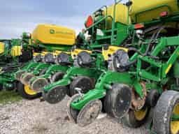 2015 John Deere 1795 Image