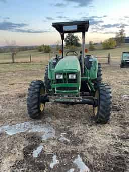 2005 John Deere 5425 Image