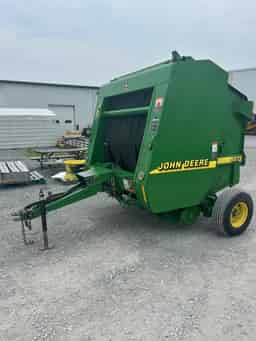 2001 John Deere 557 Image