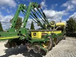 2013 John Deere 1770NT CCS Image