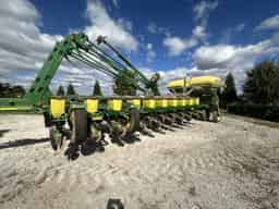 2013 John Deere 1770NT CCS Image