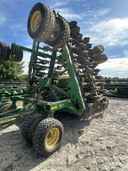 2004 John Deere 1890 Image