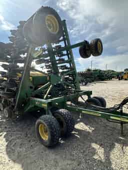 2004 John Deere 1890 Image