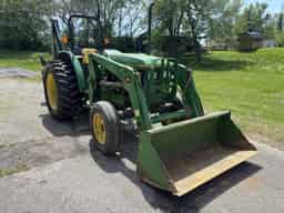 1993 John Deere 5200 Image