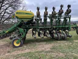 2007 John Deere 1790 Image