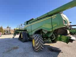 2022 John Deere X9 1000 Image