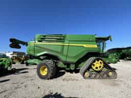2022 John Deere X9 1000 Image