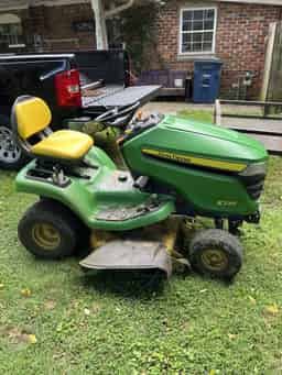 2018 John Deere X330 Image