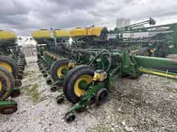 2005 John Deere 1770NT CCS Image