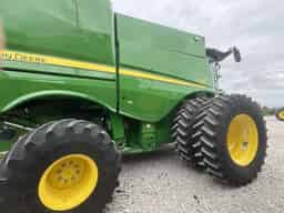 2024 John Deere S780 Image