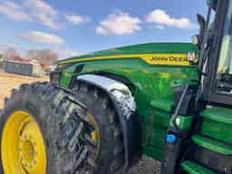 2023 John Deere 8R 340 Image