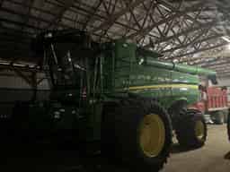 2023 John Deere S780 Image