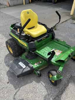 2024 John Deere Z325E Image
