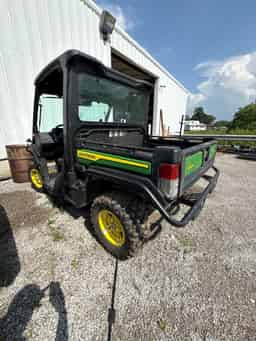2023 John Deere XUV 835M Image