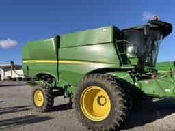 2013 John Deere S660 Image