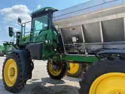 2022 John Deere 400R Image
