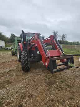 2017 Case IH Farmall 100C Image