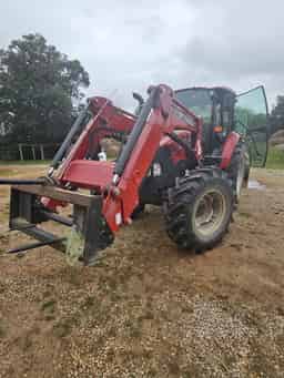 2017 Case IH Farmall 100C Image