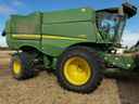 2017 John Deere S680 Image