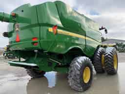 2012 John Deere S690 Image