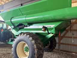 2014 Unverferth 8250 Image