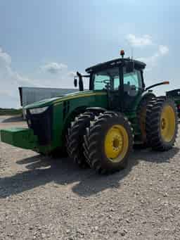 2013 John Deere 8360R Image