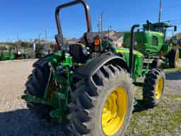 2015 John Deere 5085M Image