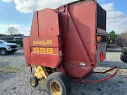2002 New Holland 658 Image