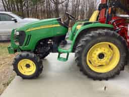 2007 John Deere 4120 Image