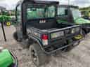 2024 John Deere XUV 835R Image