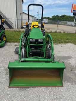2022 John Deere 2025R Image
