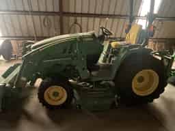 2022 John Deere 3033R Image