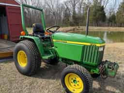 1999 John Deere 790 Image