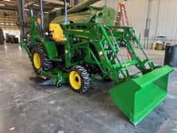 2024 John Deere 2032R Image