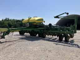 2006 John Deere 1790 Image