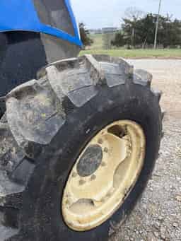 2016 New Holland TS6.110 T4B Image