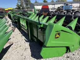 2025 John Deere CR 8 Image