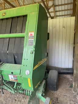 2003 John Deere 567 Image