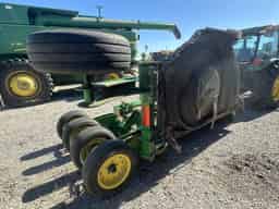 2021 John Deere R10 Image