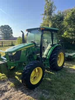 2021 John Deere 5075E Image