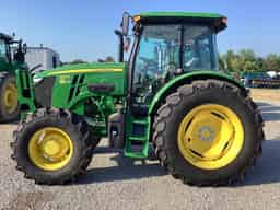 2024 John Deere 6120E Cab Image