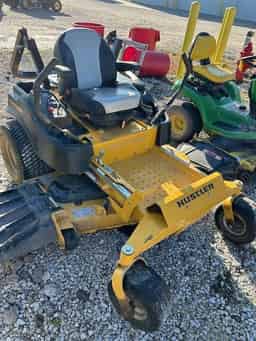 2016 Hustler FasTrak 23 Image