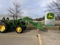 2015 John Deere 5075E Image