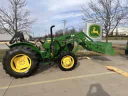 2015 John Deere 5075E Image