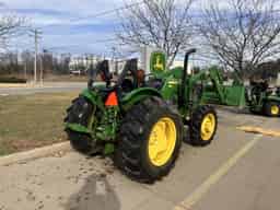 2015 John Deere 5075E Image
