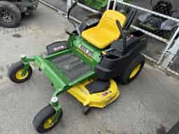 2015 John Deere Z425 Image