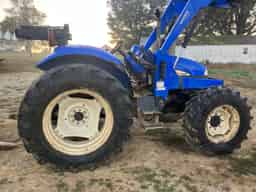 2005 New Holland TB100 Image