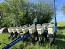 1999 Kinze 2000 Image
